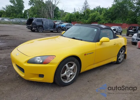 2003 Honda S2000 z USA, uszkodzony, nr VIN JHMAP11443T002326